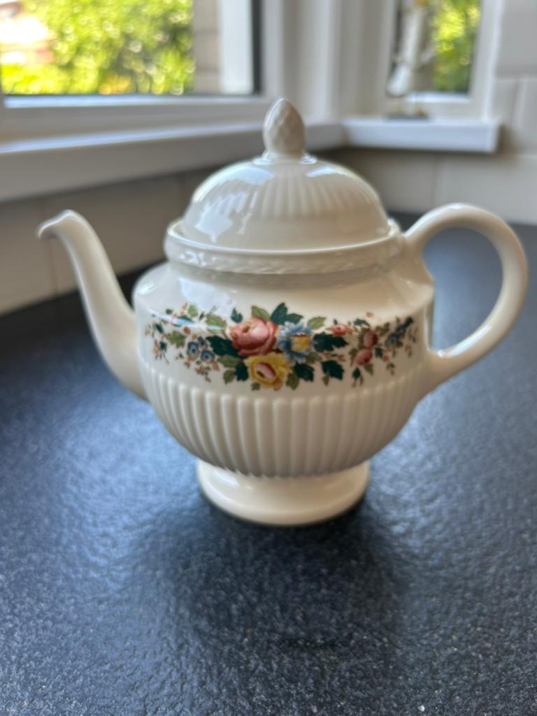 Wedgwood Conway theepot, Huis en Inrichting, Overige typen, Ophalen of Verzenden, Zo goed als nieuw, Wedgwood
