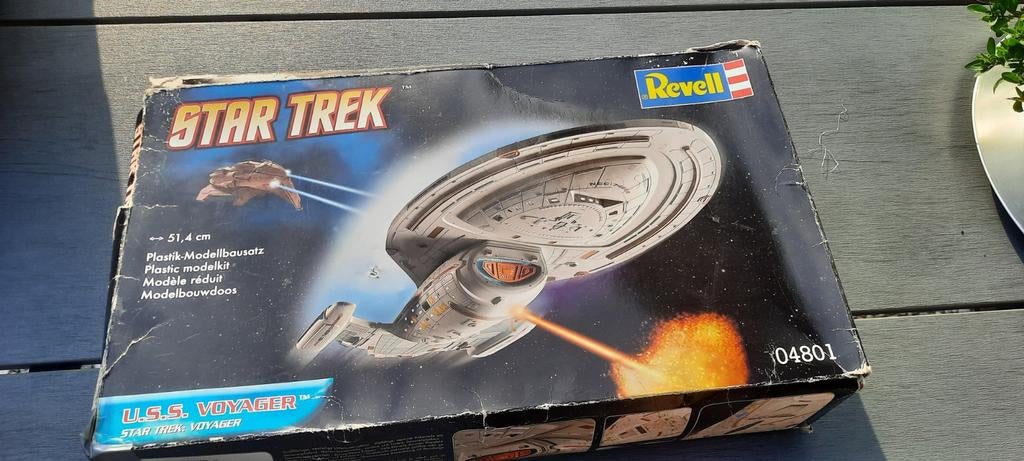 Bouwkit star trek uss voyager revell, Hobby en Vrije tijd, Modelbouw | Overige, Ophalen of Verzenden