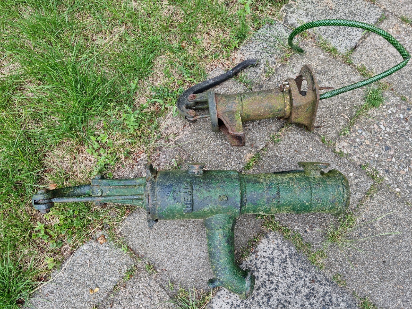 Keuze uit meerdere gietijzeren waterpompen waterpomp gietijz, Tuin en Terras, Ophalen, Zo goed als nieuw, Handmatig, Overige typen