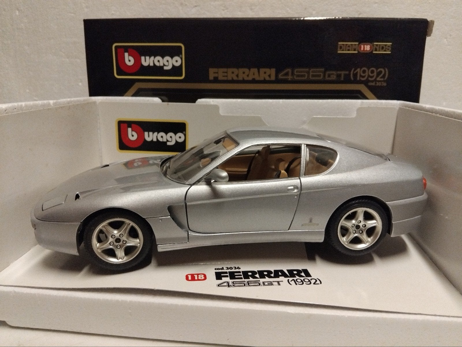 Ferrari 456 GT Coupe lightsilver 1992 Bburago metal 1:18 KRD, Ophalen of Verzenden, Zo goed als nieuw, Auto, Overige merken