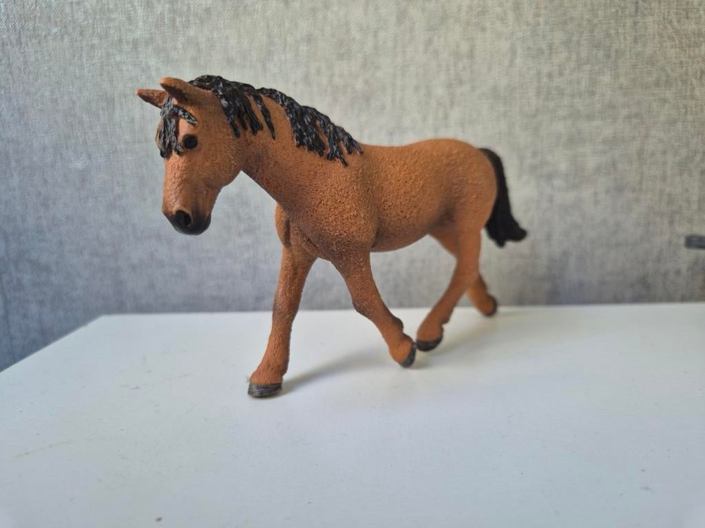 Schleich paarden curly merrie, Verzamelen, Dierenverzamelingen, Zo goed als nieuw, Beeldje of Figuurtje, Paard, Ophalen of Verzenden
