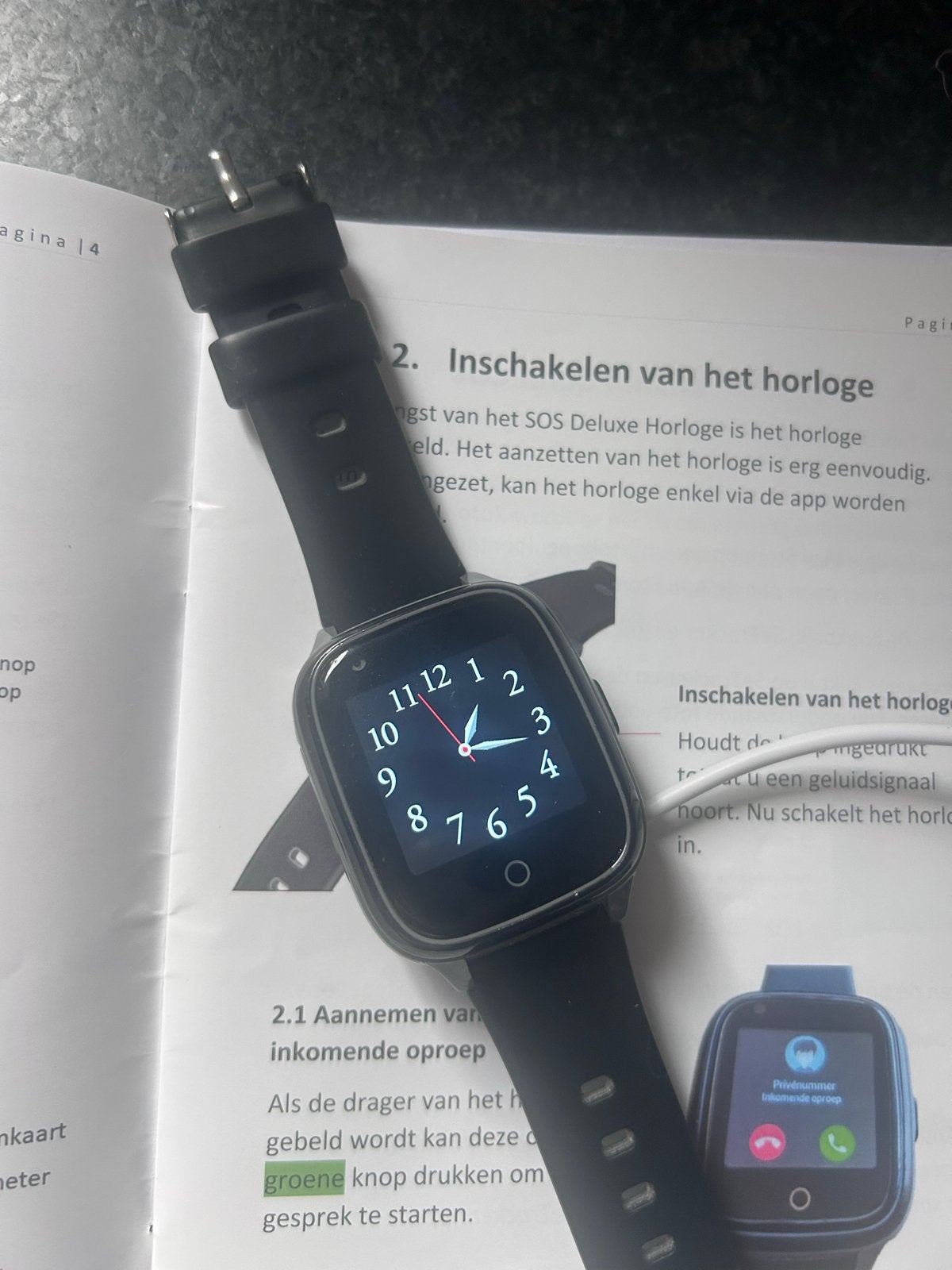 SOS Deluxe Horloge Waterdicht - Smartwatch met GPS en SOS-kn, Zwart, Ophalen of Verzenden, Zo goed als nieuw, Waterdicht