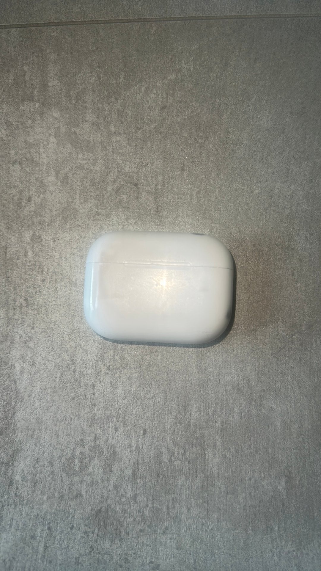 Orgineel airpods pro case (beschadigd), Bluetooth, Gebruikt, In gehoorgang (in-ear), Ophalen of Verzenden
