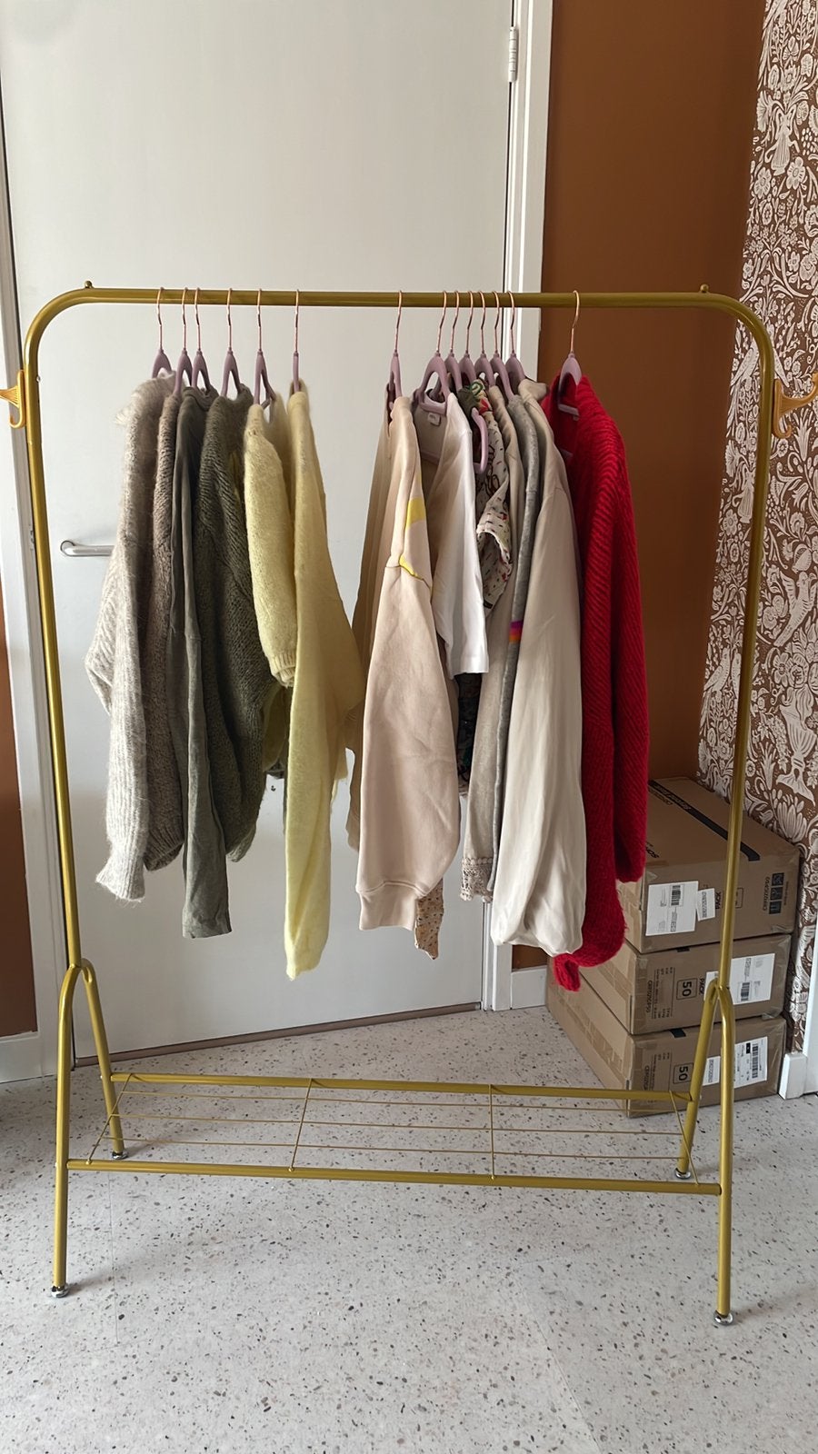 2 kledingrekjes kledingrekken, Kleding | Dames, Kledingrekken, Zo goed als nieuw, Ophalen