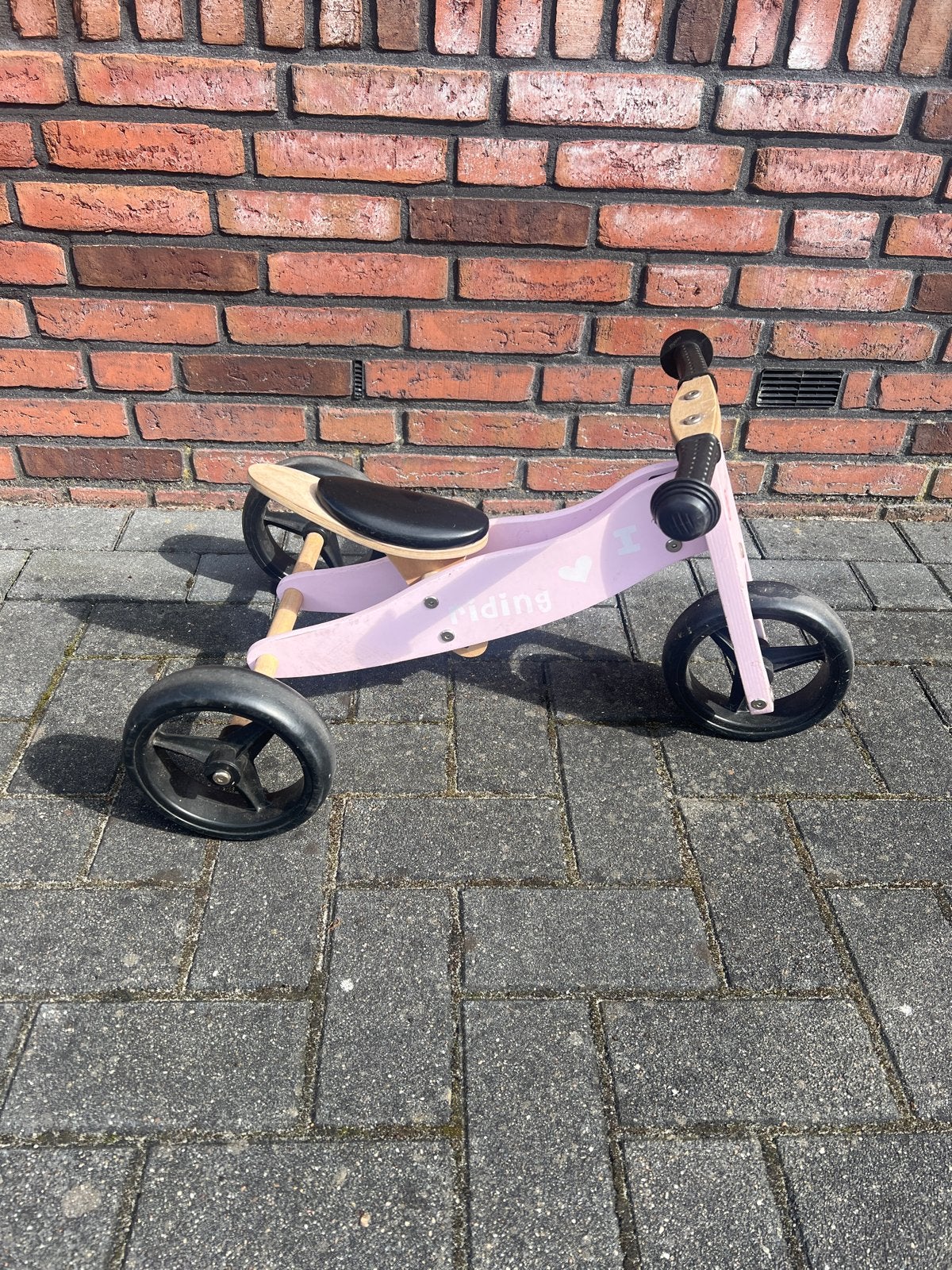 Roze houten loopfiets 2-in-1: driewieler en tweewieler, Ophalen, Gebruikt, Verstelbare zitting