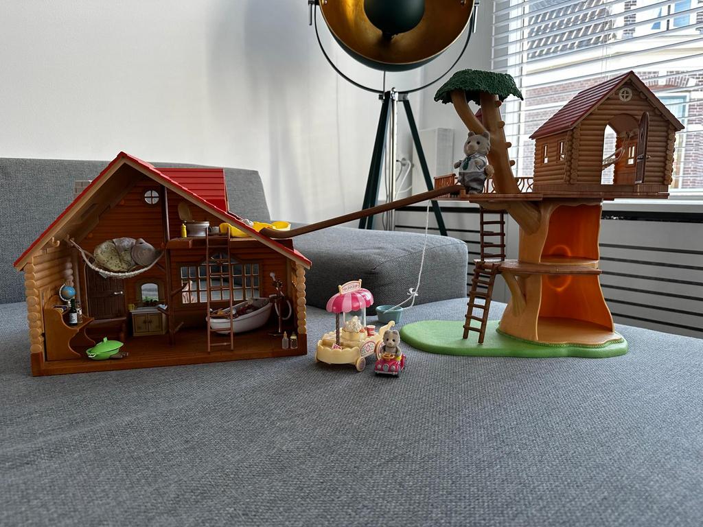 Fantastisch mooi Sylvanianhuis met accessoires!, Ophalen of Verzenden, Gebruikt, Poppenhuis