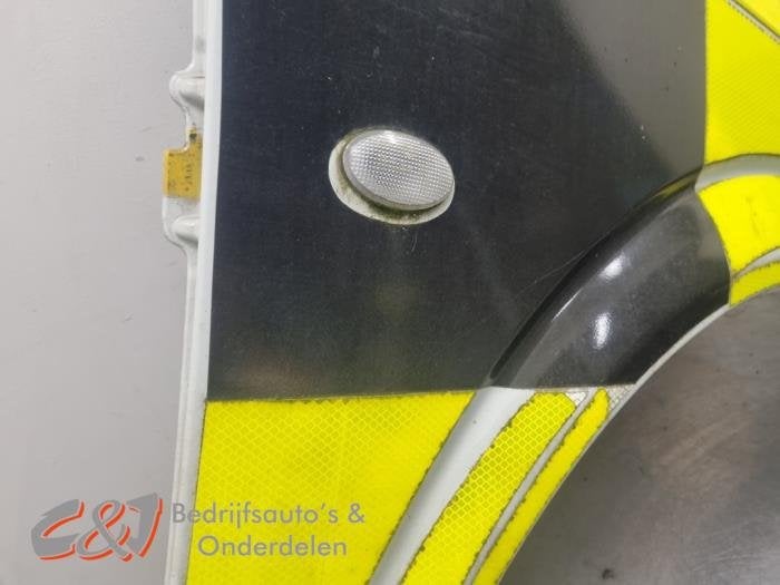 Scherm rechts-voor van een Mercedes Vito (1212), Gebruikt, -, Ophalen of Verzenden, -