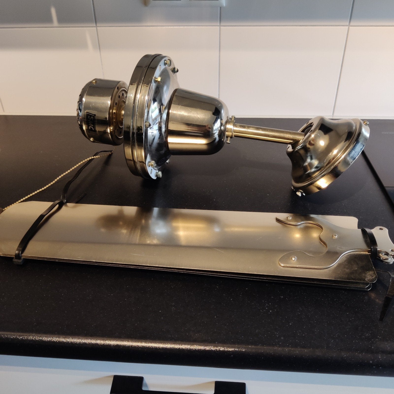 Vintage plafondventilator motor en bladen, Overige merken, Gebruikt, Zilver, Vintage