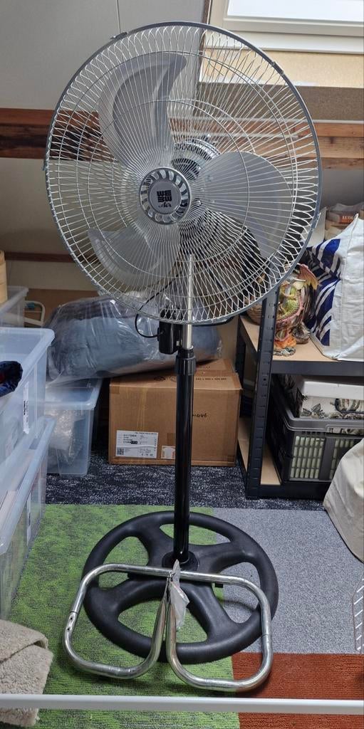 Zwarte staande ventilator met tafelstandaard, Ophalen, Gebruikt, Statiefventilator