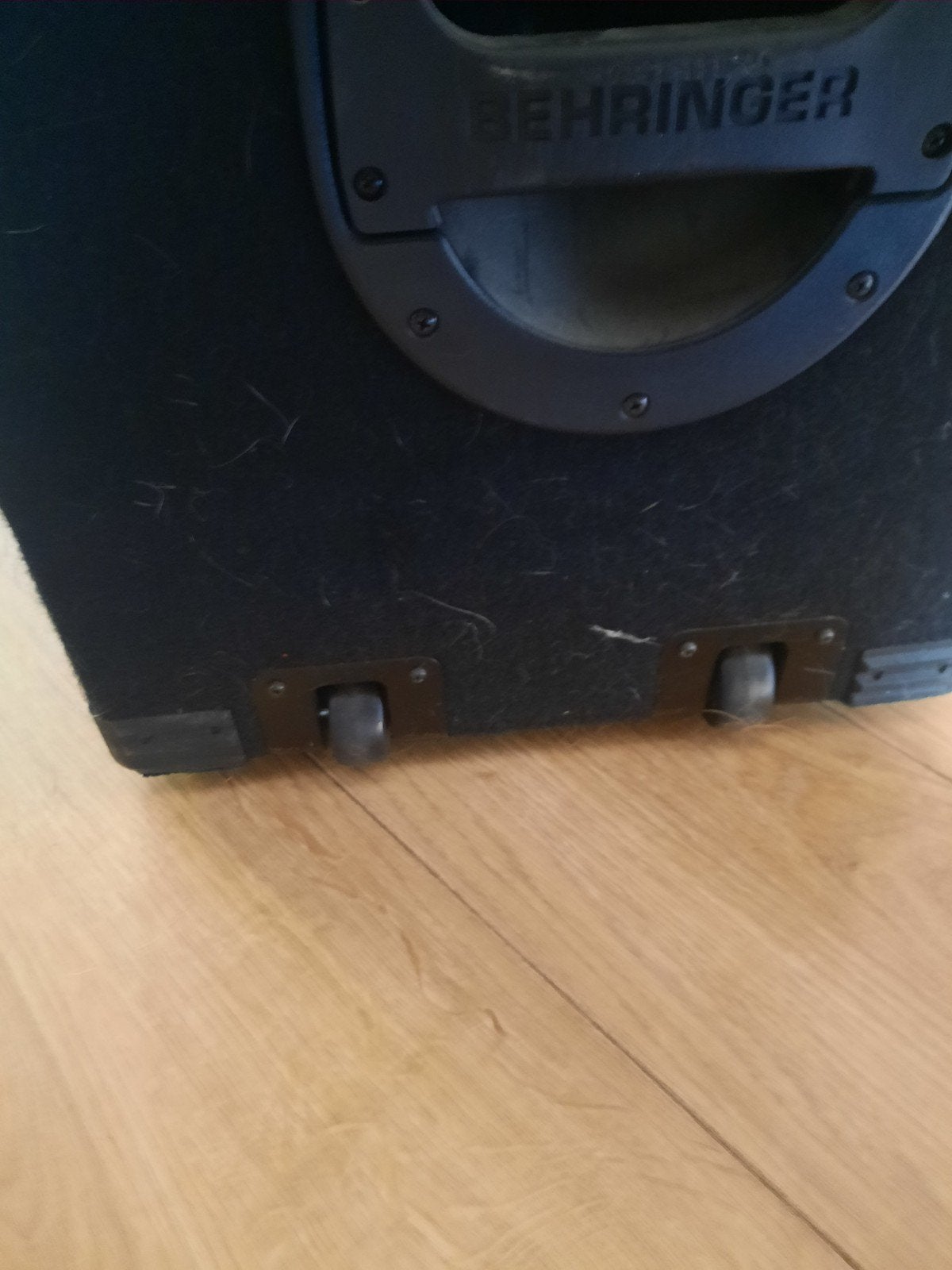 Behringer Ultrabass BA210 basgitaar speakerkast, Ophalen, Gebruikt
