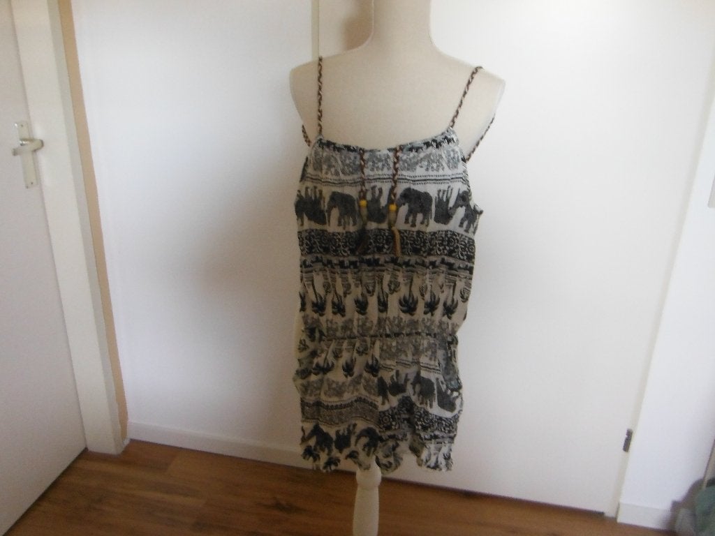leuke nieuwe zomer jumpsuit short, mt S, Tenerife, Kleding | Dames, Jumpsuits, Verzenden, Beige, Nieuw, Maat 36 (S)