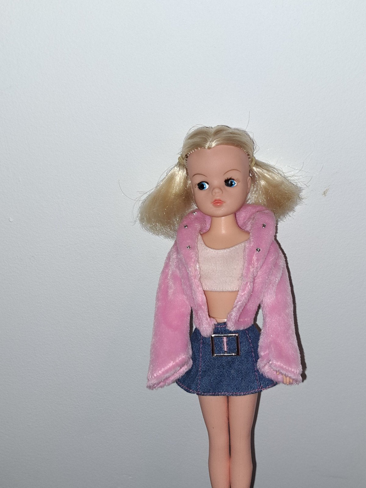 outfits 2.50 per foto voor barbie sindy fleur excl pop, Verzamelen, Poppen, Ophalen of Verzenden, Gebruikt, Kleertjes