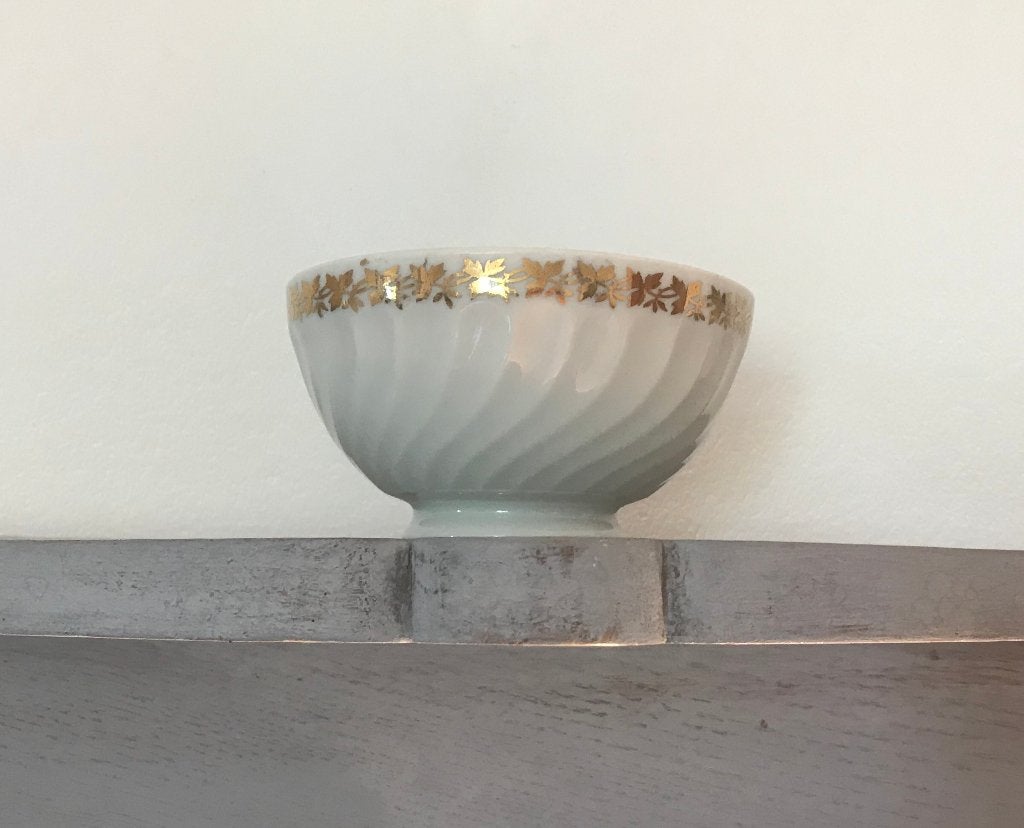 Mini bowl spoelkom met roos en vergulde blaadjes rand, Ophalen of Verzenden