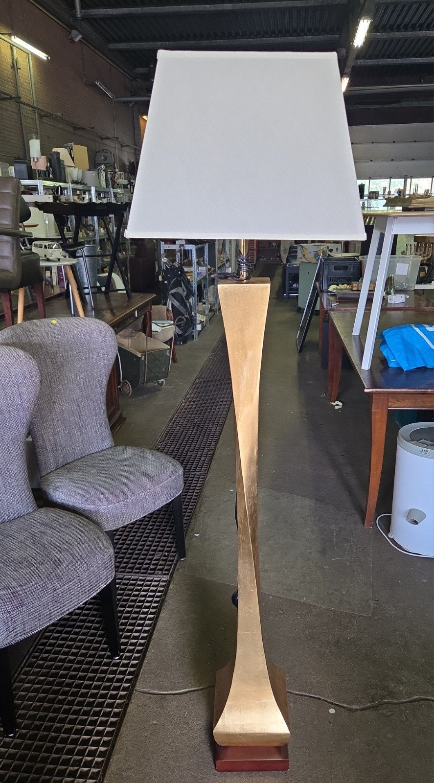 Deco vloerlamp van Schuller goud