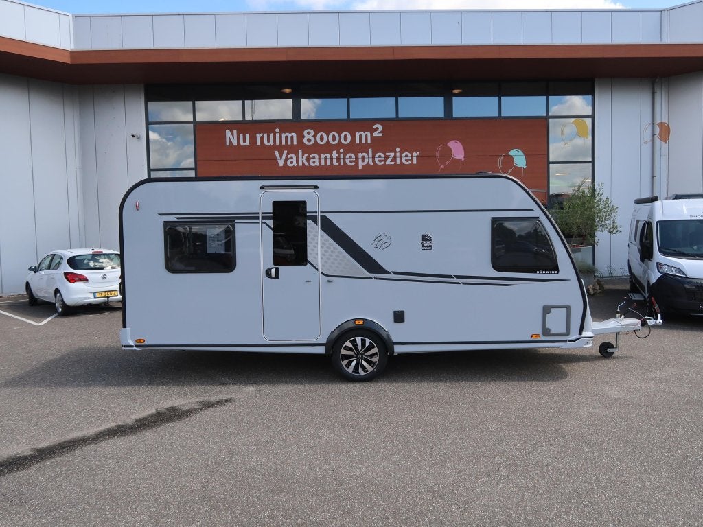 Knaus Sudwind Black Selection 500 FU RONDZIT FRANS BED, Rondzit, Overige typen, 5 tot 6 meter, Knaus