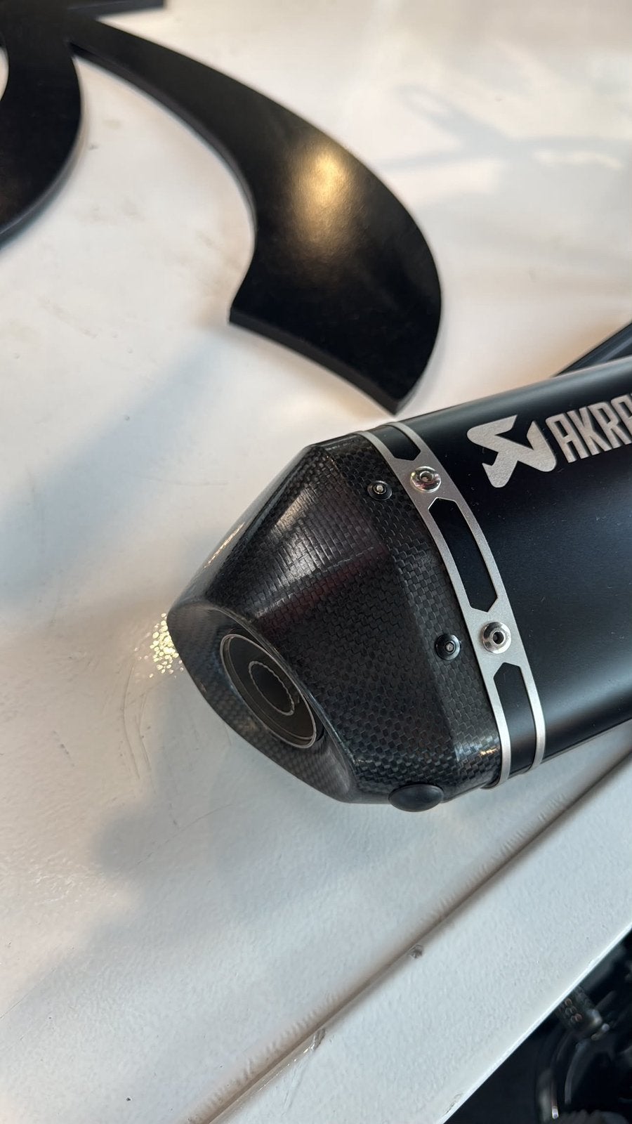 Akrapovic uitlaat  Vespa zip piaggio 3v euro 4 euro 5, Auto-onderdelen, Ophalen of Verzenden, Nieuw
