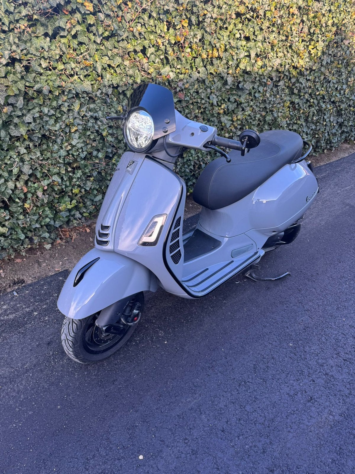 Vespa GTS 300 super, Ophalen, Zo goed als nieuw, Benzine, Overige modellen