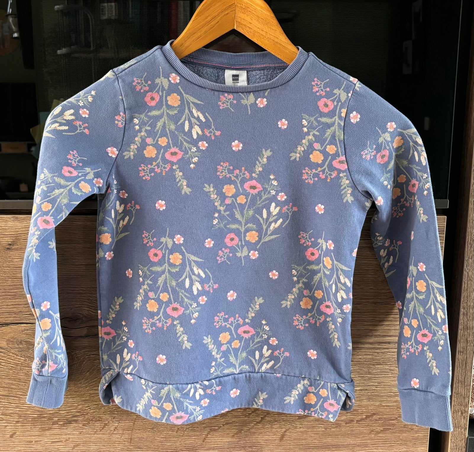 Maat 122-128. Leuke sweater van de Hema., Kinderen en Baby's, Kinderkleding | Maat 122, Ophalen of Verzenden, Zo goed als nieuw