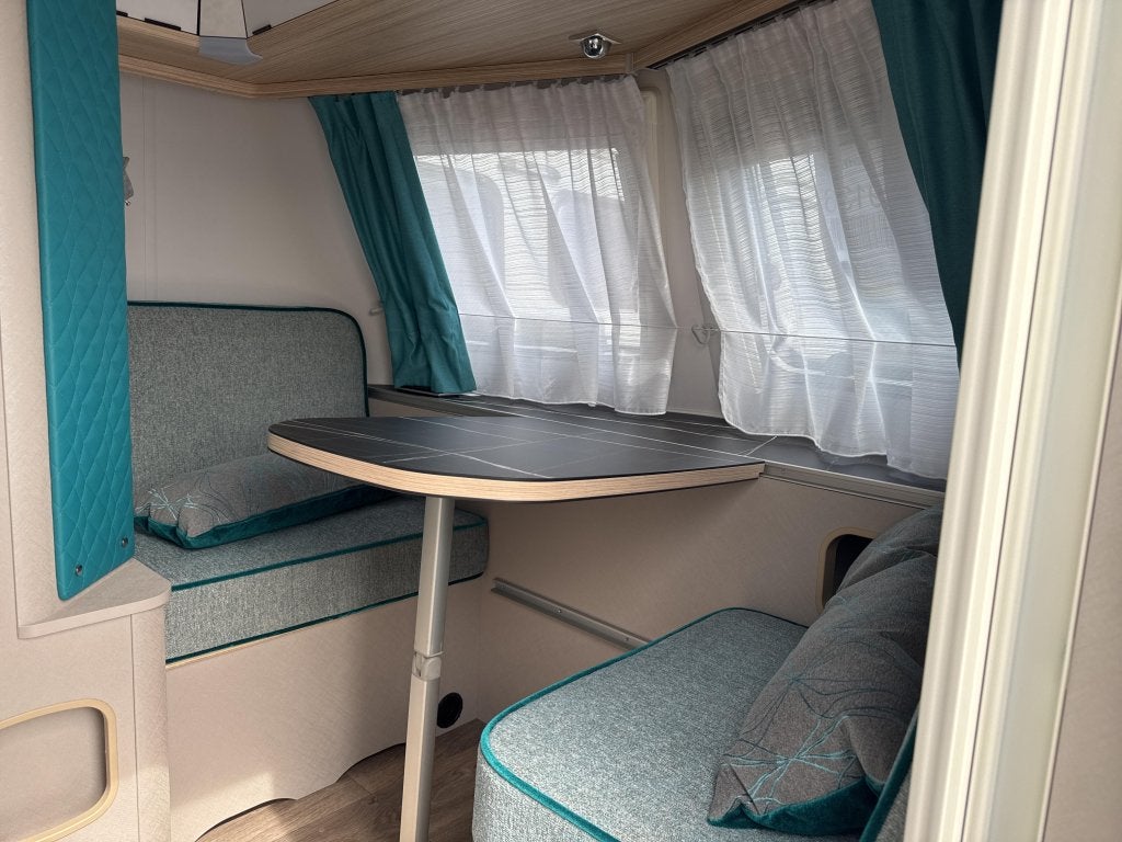 Eriba Touring 430 URBAN Orlando AANBIEDING, Eriba, Dwarsbed, Bedrijf, Kleine zit