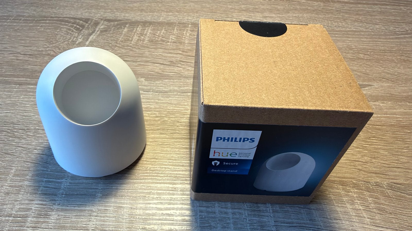 Philips Hue Secure Desktop Stand Wit, Kunststof, Ophalen of Verzenden, Zo goed als nieuw, Modern