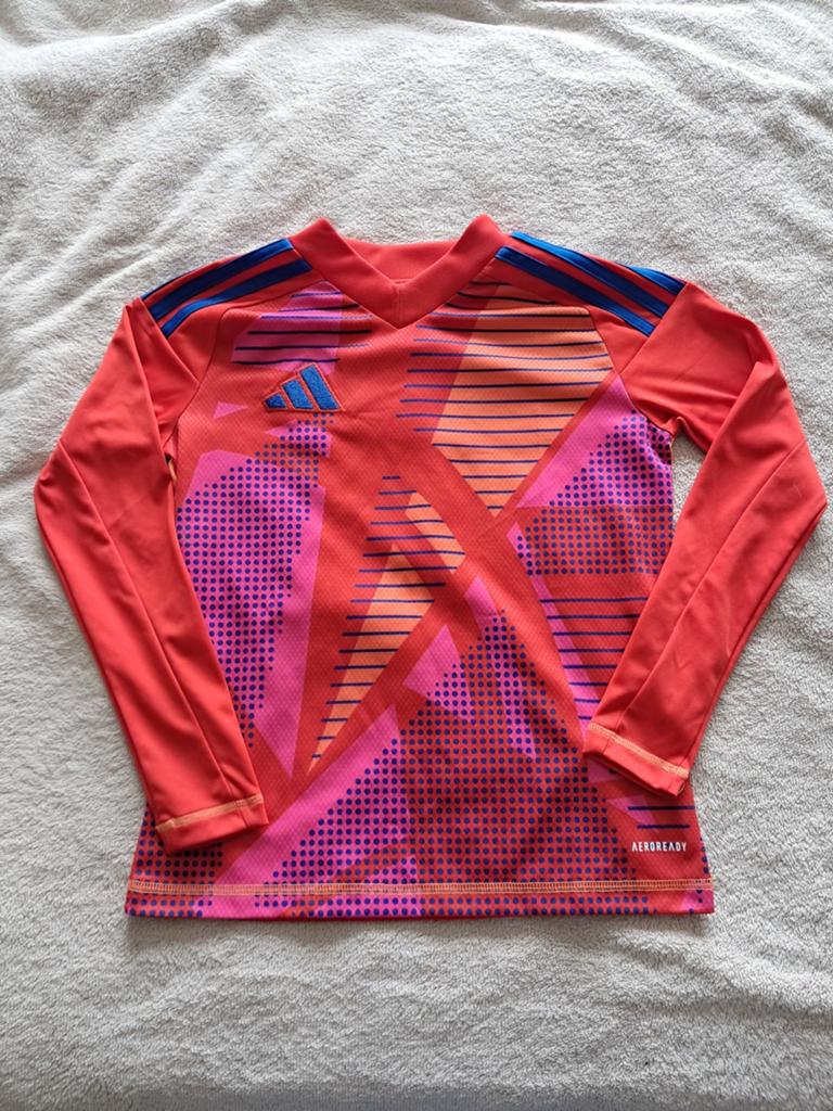 Training shirt Adidas maat 140, Kinderen en Baby's, Kinderkleding | Maat 140, Ophalen of Verzenden, Jongen, Shirt of Longsleeve