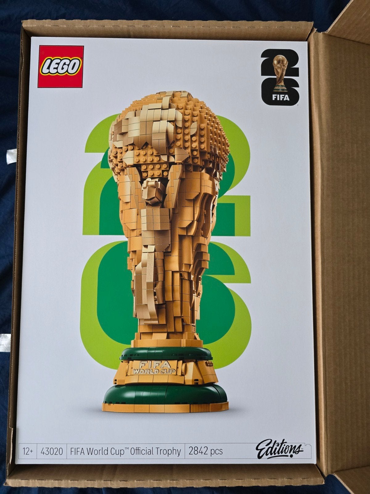 LEGO 43020 FIFA World Cup Official Trophy Limited Edition, Hobby en Vrije tijd, Modelbouw | Figuren en Diorama's, Ophalen of Verzenden