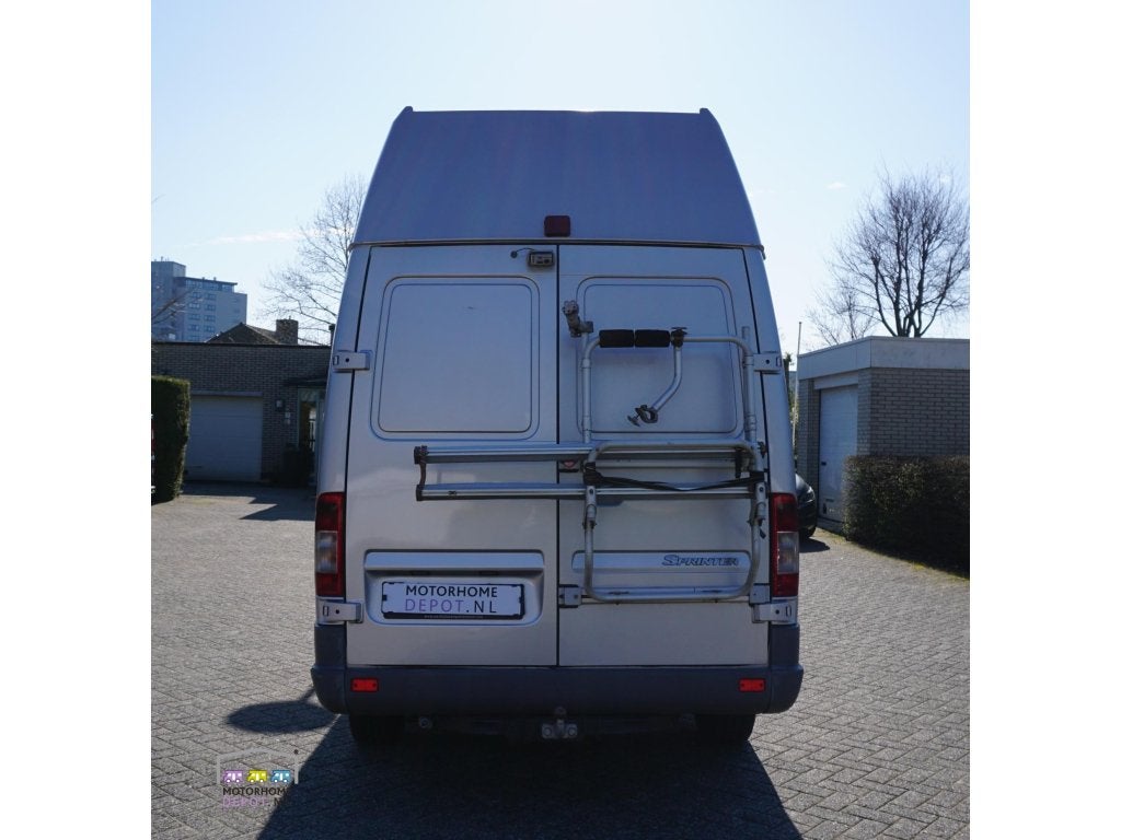 La Strada Regent L / Automaat / Zonnepaneel, Caravans en Kamperen, Campers, Automaat, Buscamper of Camperbus, Ringverwarming, Luifel