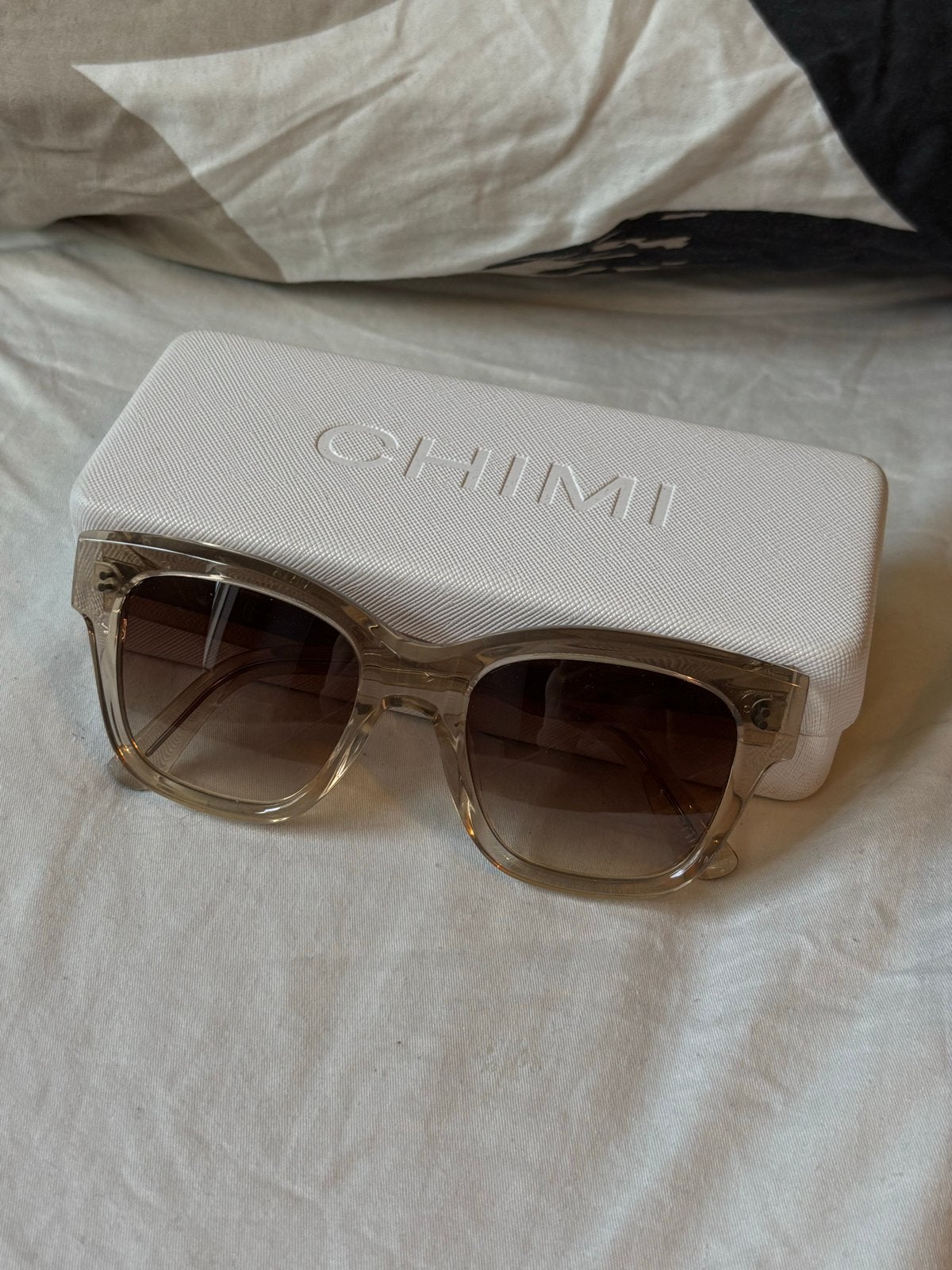 CHIMI 07 zonnebril ecru, Overige merken, Zonnebril, Beige, Ophalen of Verzenden