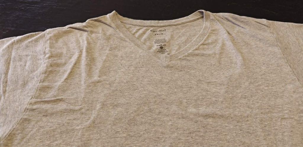 T-shirt heren Angelo Litrico  C&A  XXL/8  V-hals, Kleding | Heren, Angelo Litrico, Nieuw, Overige maten, Ophalen of Verzenden