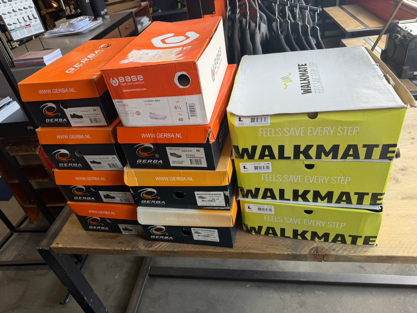Partij werkschoenen/laarzen alleen in 1 koop, Ophalen, Zo goed als nieuw, Zwart, Werkschoenen