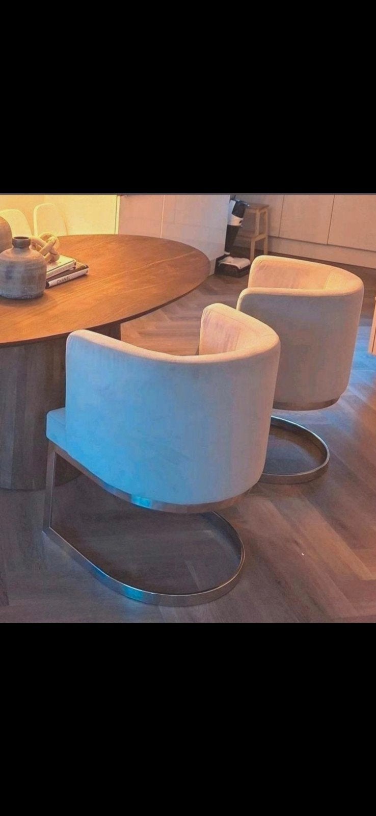 2x Luxe eettafelstoelen - Zitmaxx - uitstekende staat, 200 cm of meer, Zo goed als nieuw, Rechthoekig, 50 tot 100 cm