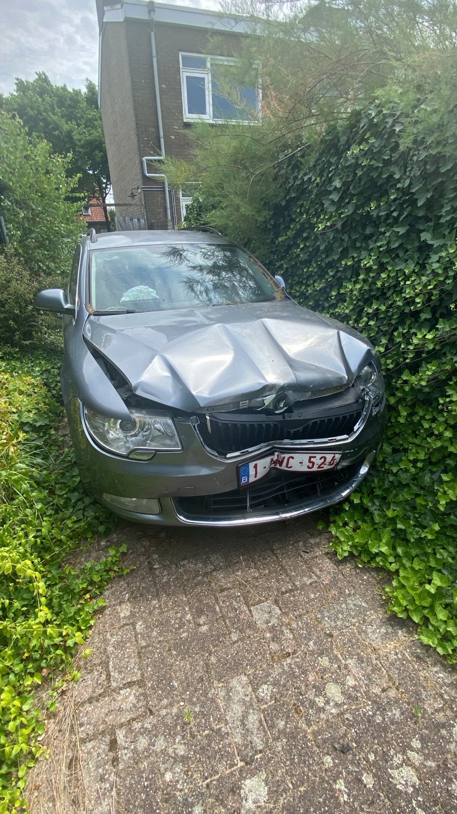 Export auto met schade voor onderdelen of compleet verkoop, Auto's, Skoda, Voorwielaandrijving, Euro 5, Stof, Standkachel