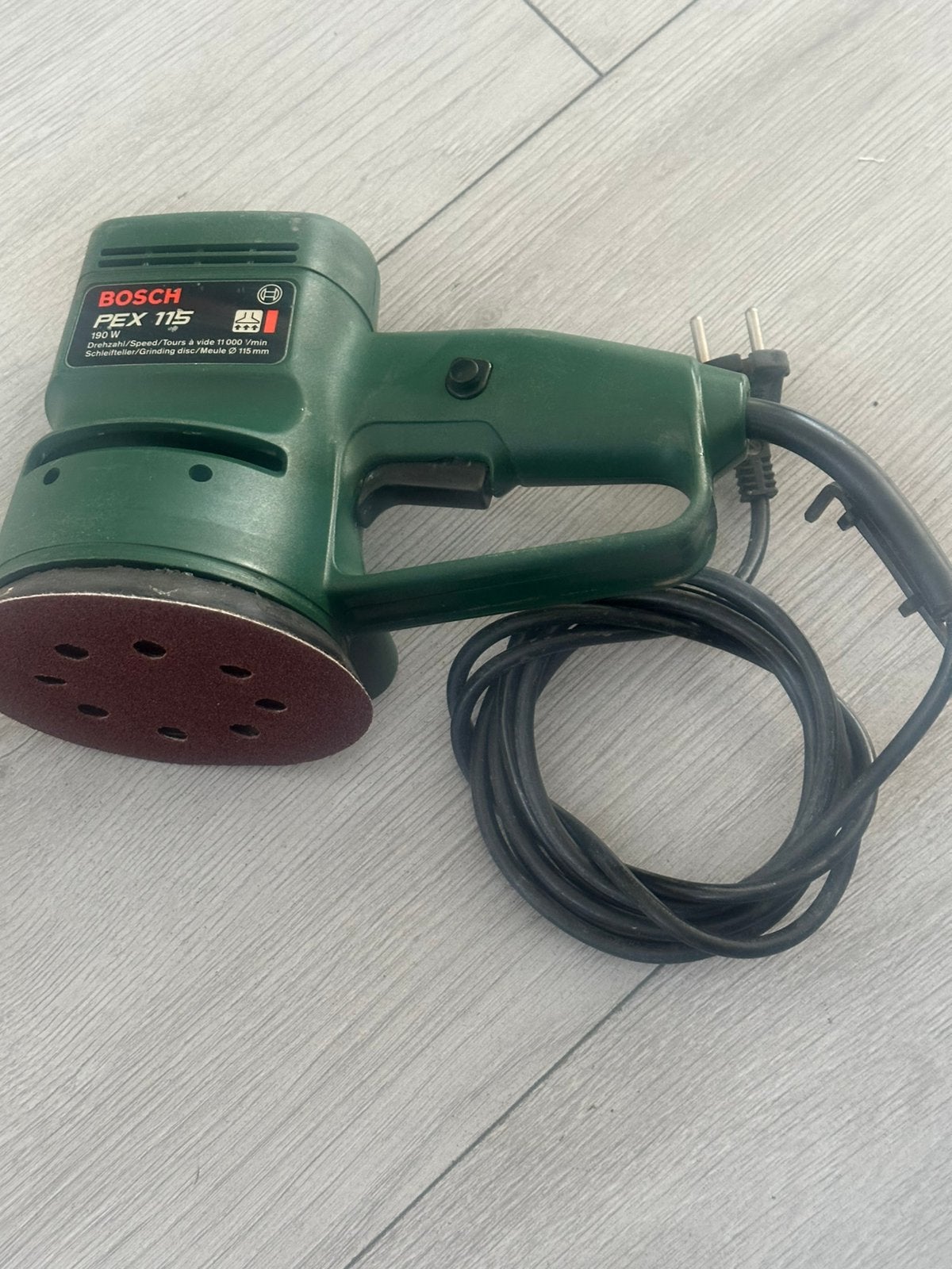 Te koop: Schuurmachine van Bosch, Ophalen of Verzenden, Zo goed als nieuw, Minder dan 600 watt, Vlakschuurmachine