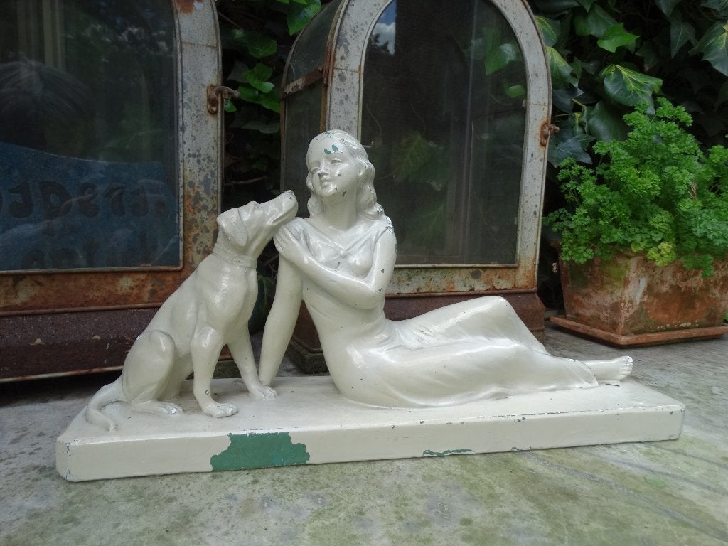 Keramiek beeld vrouw met hond S. Milan (264) of S. Milo, Antiek en Kunst, Ophalen, Art deco, Gemerkt, 20 - 50 cm