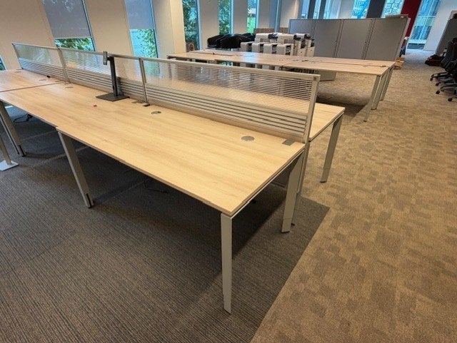 Instelbaar Steelcase Duo Bureau 160x80cm met kabelgoot,60st, 160 cm, Gebruikt, Metaal, Ophalen of Verzenden
