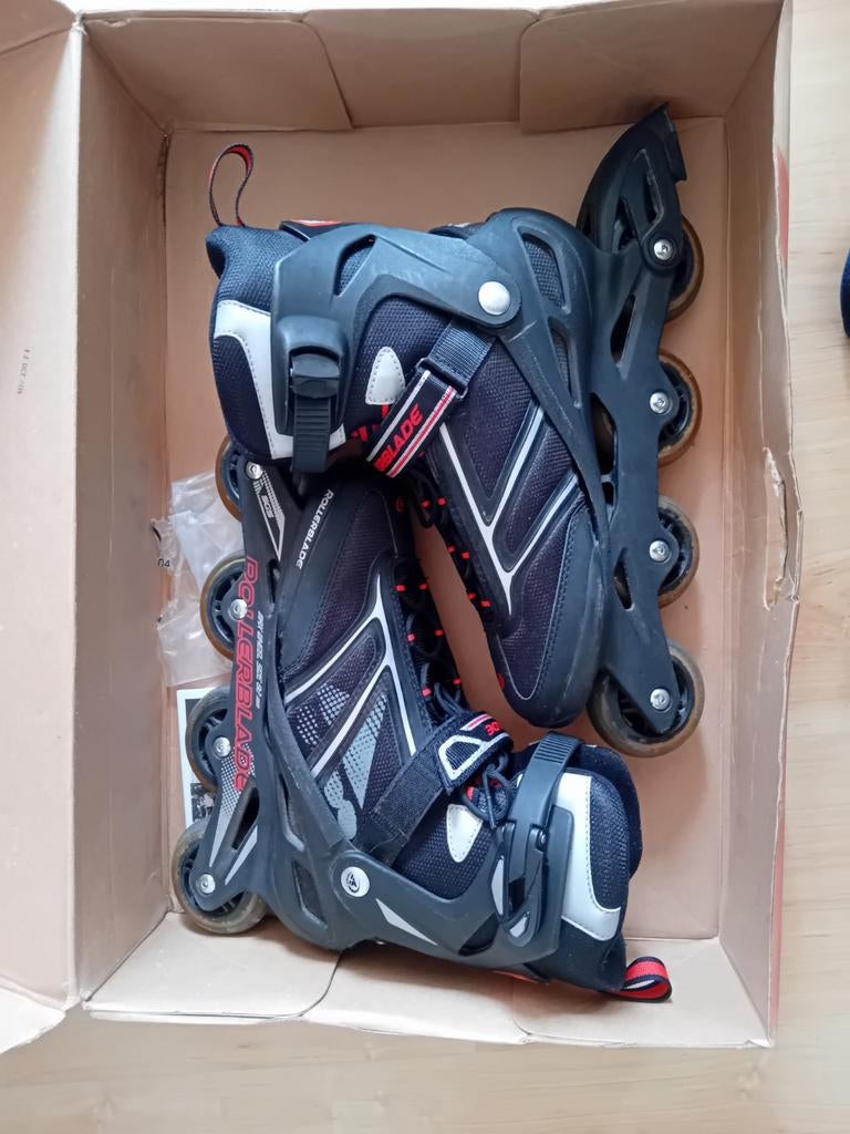 Skates van het merk Rollerblade maat 42/43, Sport en Fitness, Skeelers, Ophalen, Gebruikt