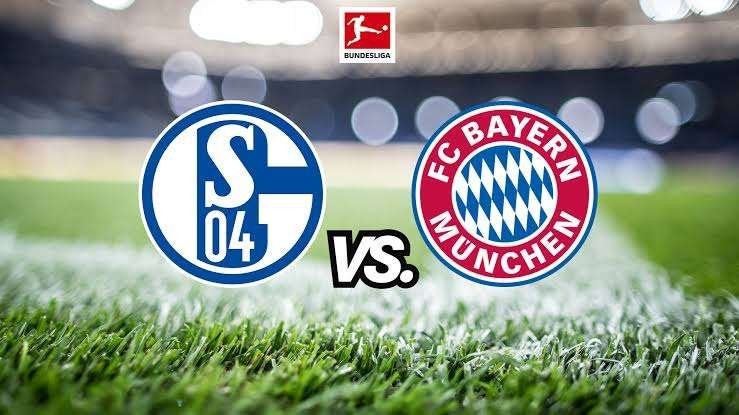 Schalke - Bayern Munchen 1 ticket, Tickets en Kaartjes, Sport | Voetbal, Losse kaart, Eén persoon, September