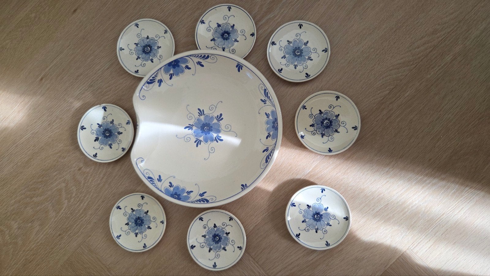 schaal met 8 petit four Delftsblauw, Keramiek, Ophalen of Verzenden, Delftsblauw, Schaal of Schalen