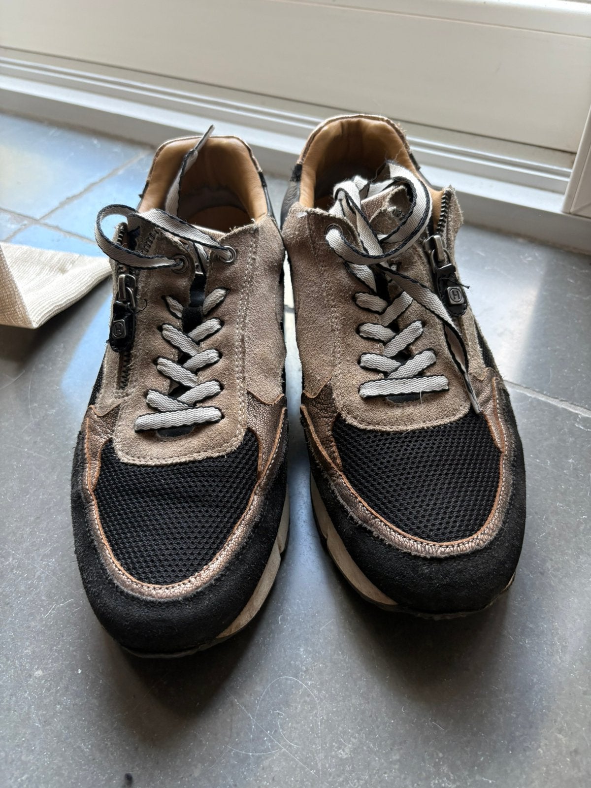 Helioform sneakers maat 6,5 (40), Ophalen of Verzenden, Zo goed als nieuw, Zwart, Sneakers of Gympen