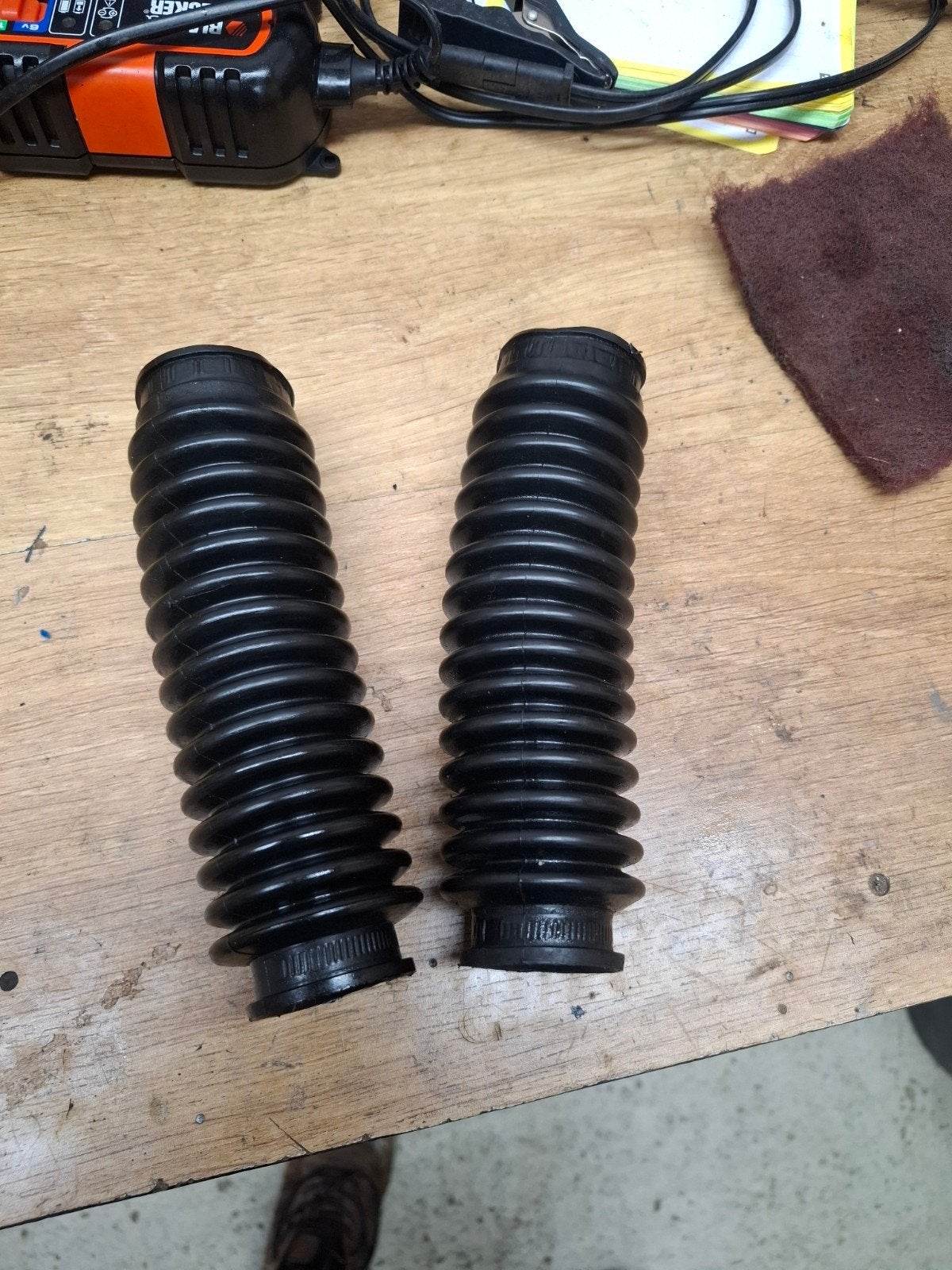 Set orginele voorvork rubbers 517/529, Ophalen, Gebruikt, Frame