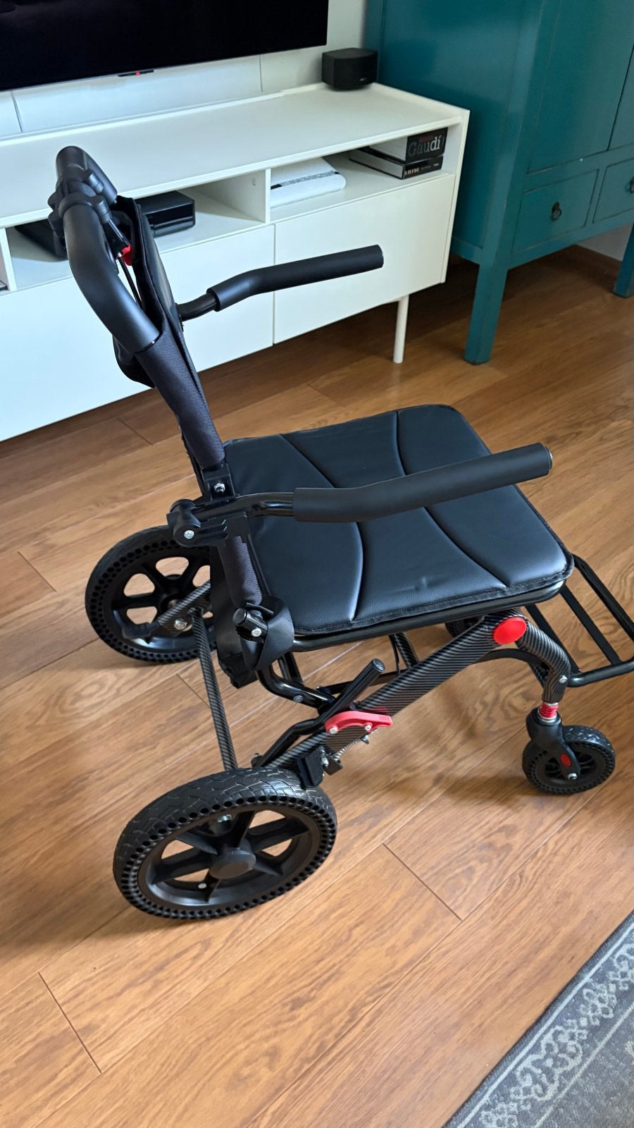 Superhandige kleine rolstoel/transportstoel, Diversen, Ophalen of Verzenden, Inklapbaar, Nieuw, Duwrolstoel