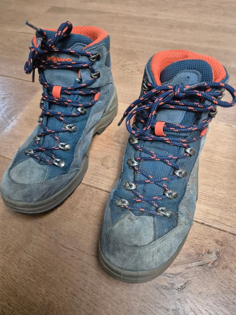 Lowa Kody III GTX Mid Junior bergschoenen - Maat 38, Sport en Fitness, Bergsport en Wandelen, Ophalen, Gebruikt, Schoenen