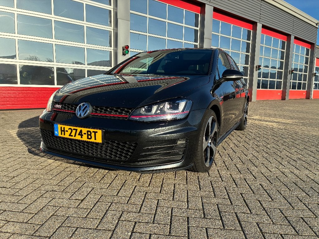 Volkswagen Golf GTI Performance 2.0 TSI 169KW 5D DSG 2014, 4 cilinders, 1984 cc, 1324 kg, 1600 kg