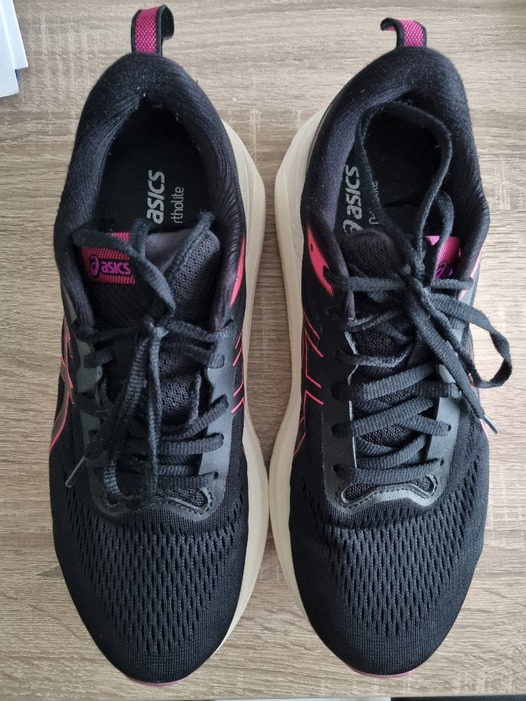 Sportschoen acics maat 42 zwart roze, Ophalen of Verzenden, Zo goed als nieuw, Overige typen, Asics