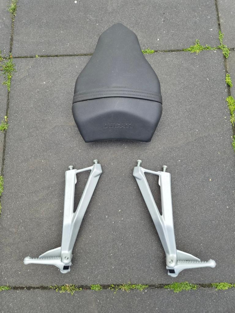 Buddyseat + stepjes voor de passagier Ducati 1098., Motoren, Ophalen of Verzenden