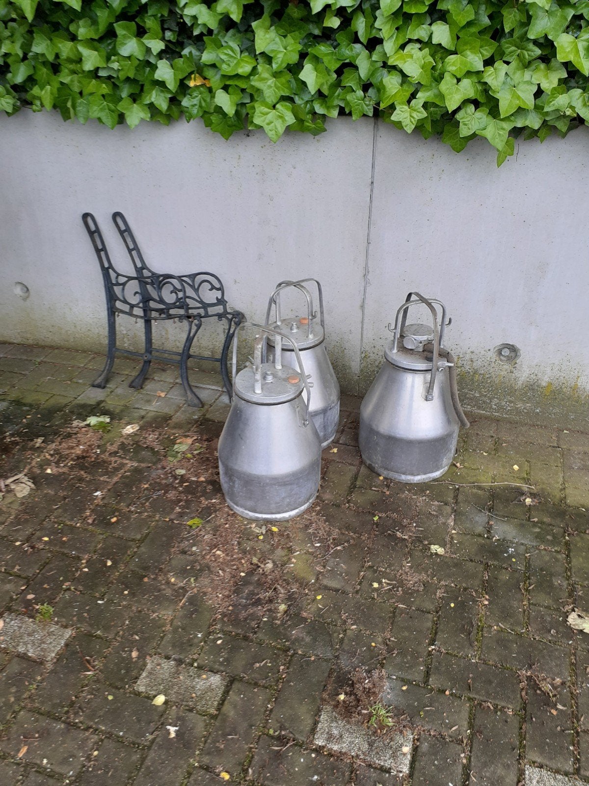 Roest vrijstalen melkemmers., Ophalen, Zo goed als nieuw