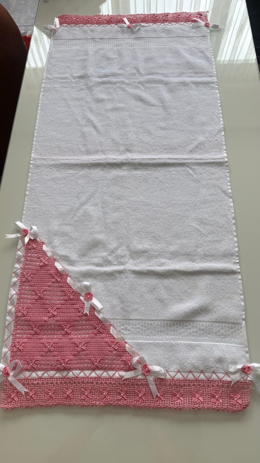 Geborduurde handdoek met decoratie, Katoen, Wit, Nieuw, Met decoratie