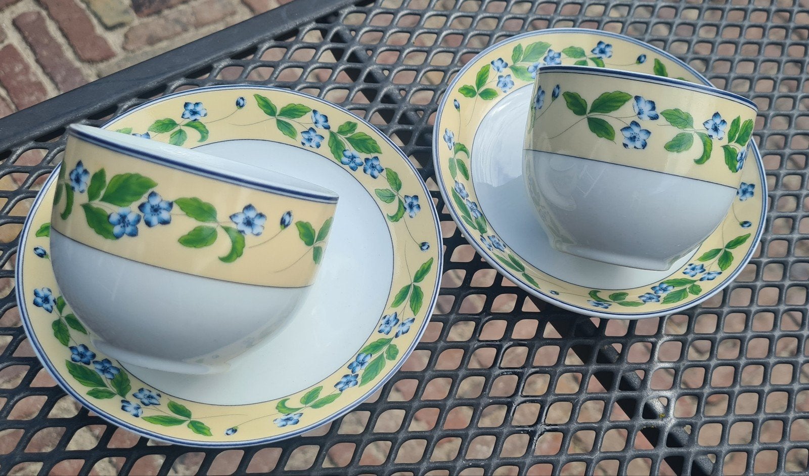 2 Bel Air porseleinen kop en schotels met bloemmotief, Overige merken, Ophalen of Verzenden, Zo goed als nieuw, Overige stijlen