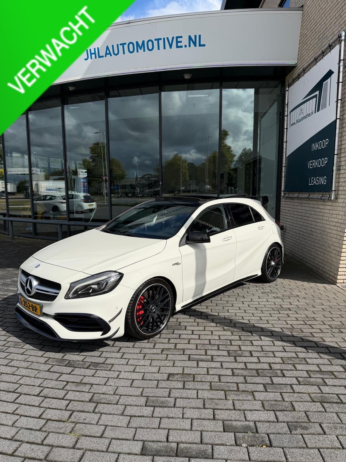 Mercedes-Benz A-klasse AMG 45 4MATIC*381PK*FACELIFT*AERO*PAN, Auto's, Automaat, Gebruikt, 4 cilinders, Automatische klimaatregeling