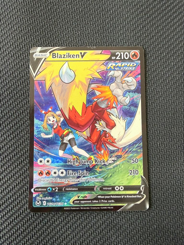 Blaziken V TG14/TG30 Silver Tempest Pokemon, Ophalen, Nieuw, Losse kaart
